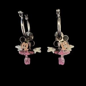 Disney Minnie Mouse Pink Earrings. Excellent Condition! 🩷
